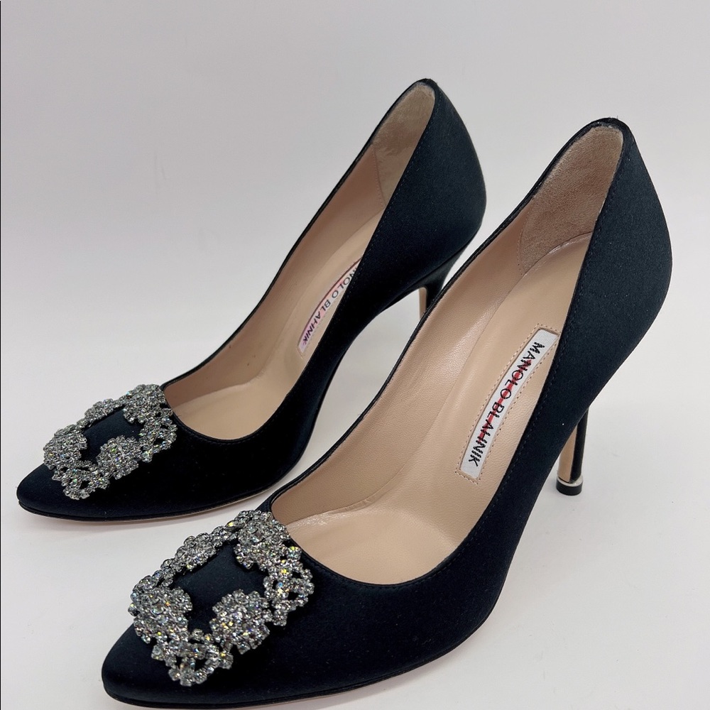 Manolo Blahnik Hangisi 105 Embellished Satin Pumps